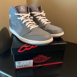 Air Jordan 1 mid